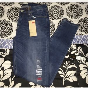 New  Levi denim jeans super skinny fit